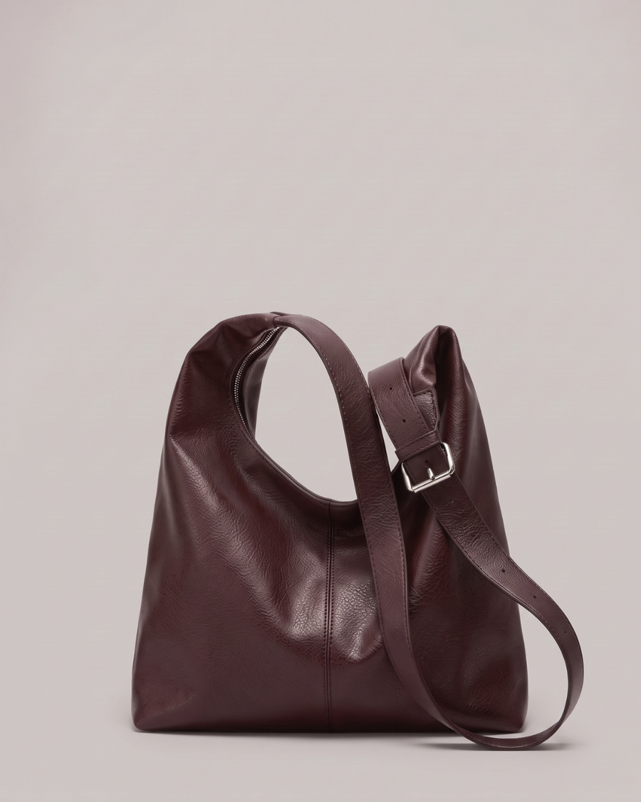 Mercedes | Bolso de piel sintética con correa regulable
