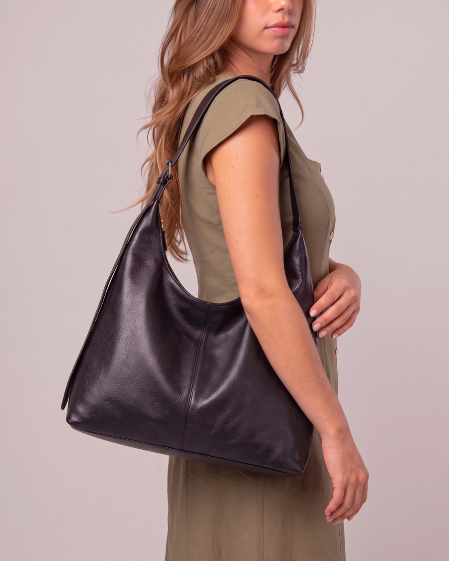 Mercedes | Bolso de piel sintética con correa regulable