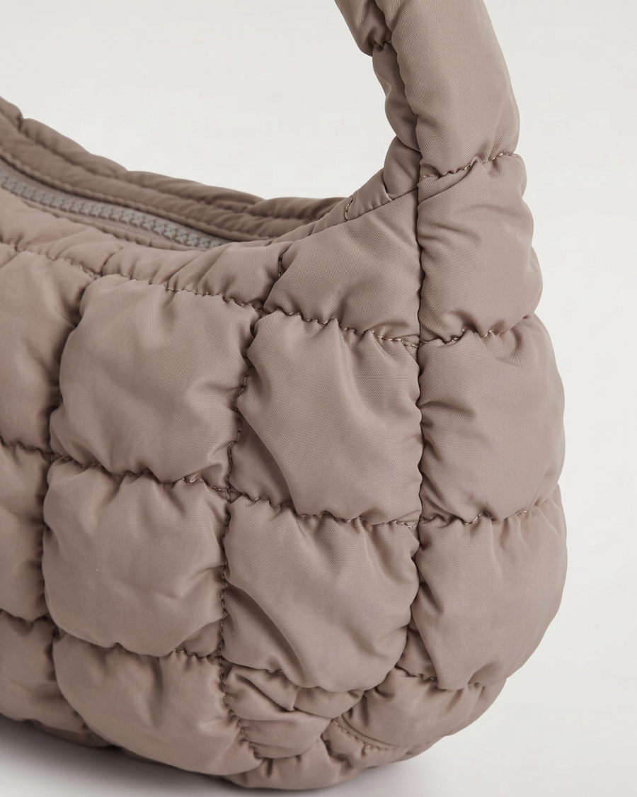 Clara | Mini bolso acolchado en forma de nube