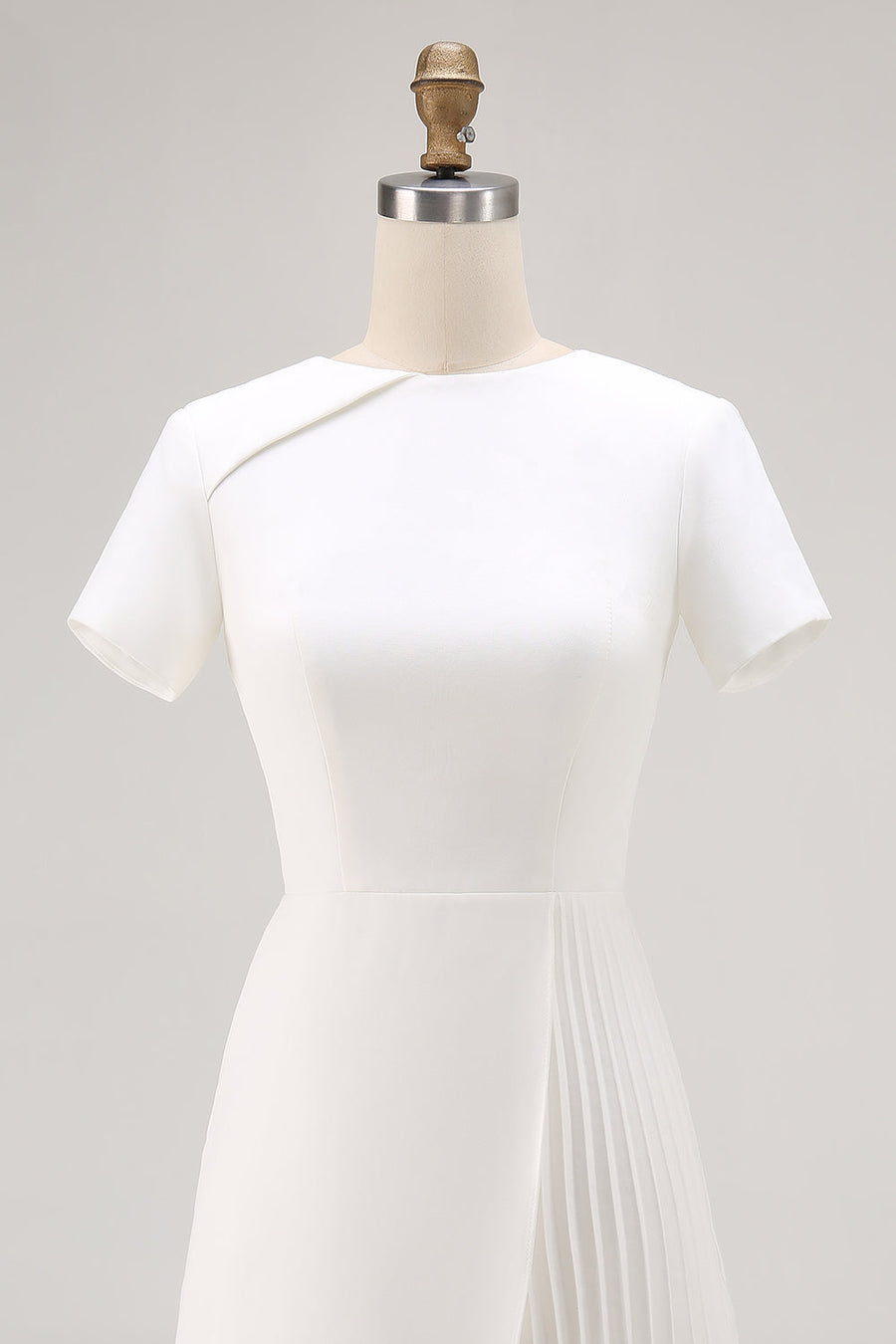 Lucía | Vestido corto plisado de manga corta