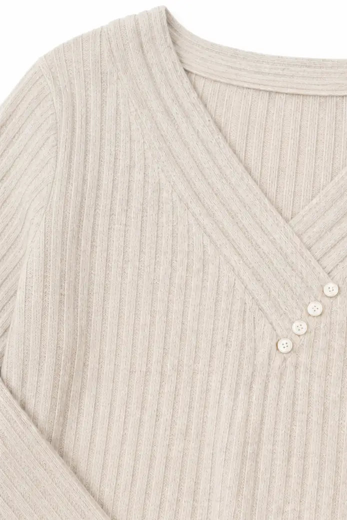 Carolina | Jersey de canalé con pico y botones
