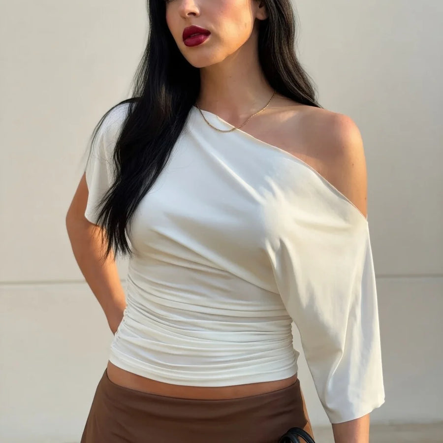 Zoe | Camiseta corta de un hombro