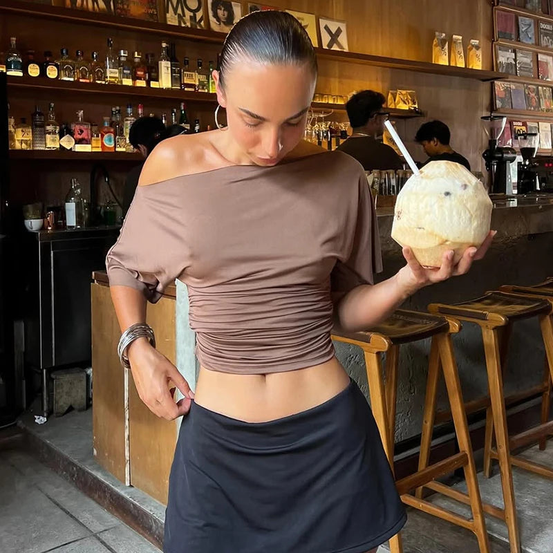 Zoe | Camiseta corta de un hombro