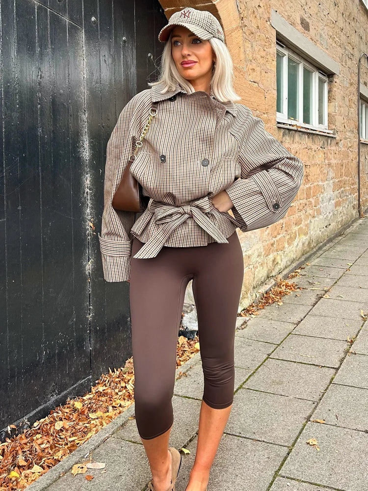 Gabardina corta de cuadros para mujer – Olivia, foto 5